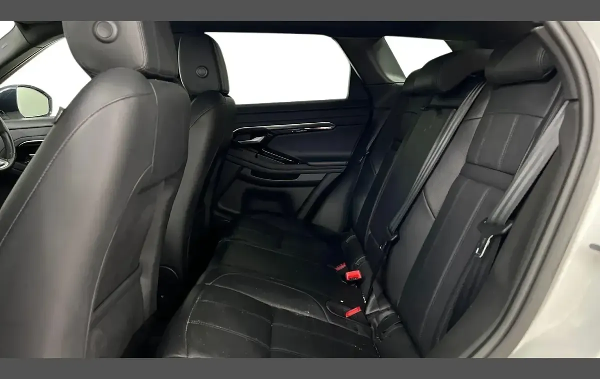 Used Land Rover Range Rover evoque R-Dynamic 180 HP (132 kW) 2021 White SUV