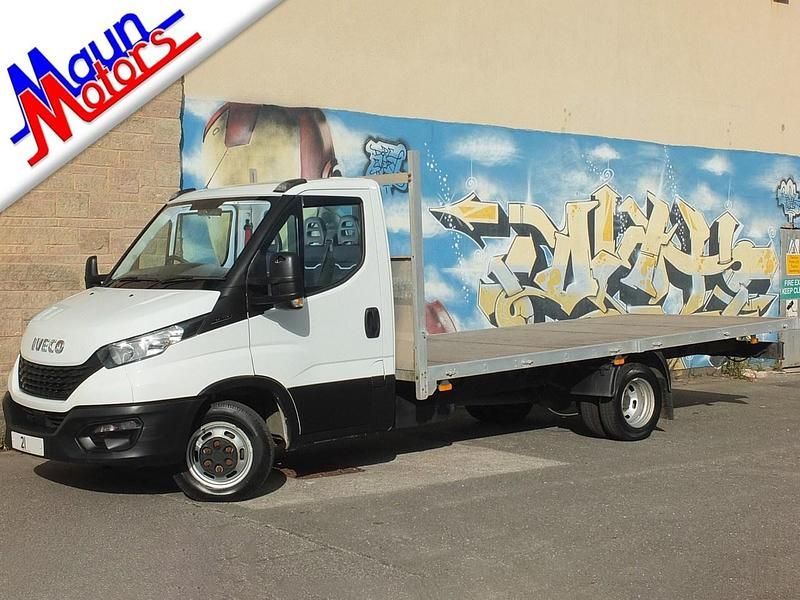 Used Iveco Daily 136 HP (100 kW) 2021 White