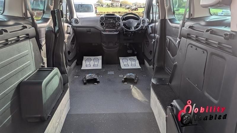 Usado Peugeot Partner Access 2019 Azul Monovolume