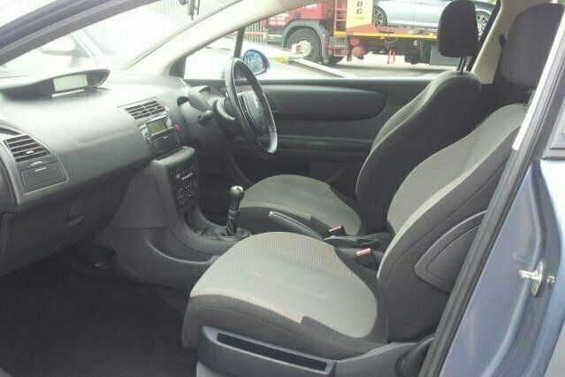 Used Citroën C4 90 HP (66 kW) 2006 Hatchback