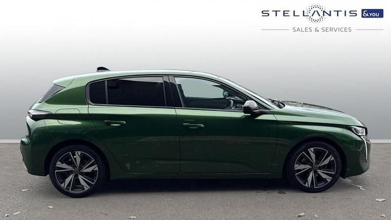 Used Peugeot 308 Allure 129 HP (94 kW) 2022 Hatchback