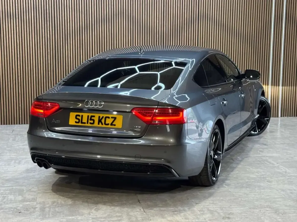 Begagnad Audi A5 S-Line 2015 Grå Sportkupé
