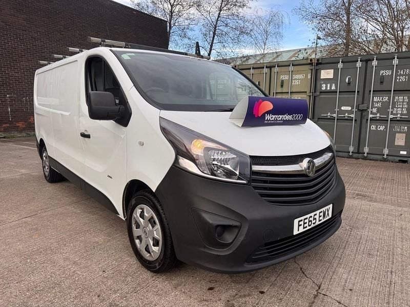 White Used 2015 Vauxhall Vivaro MPV | £6,000 (Good price) - Image 1/4