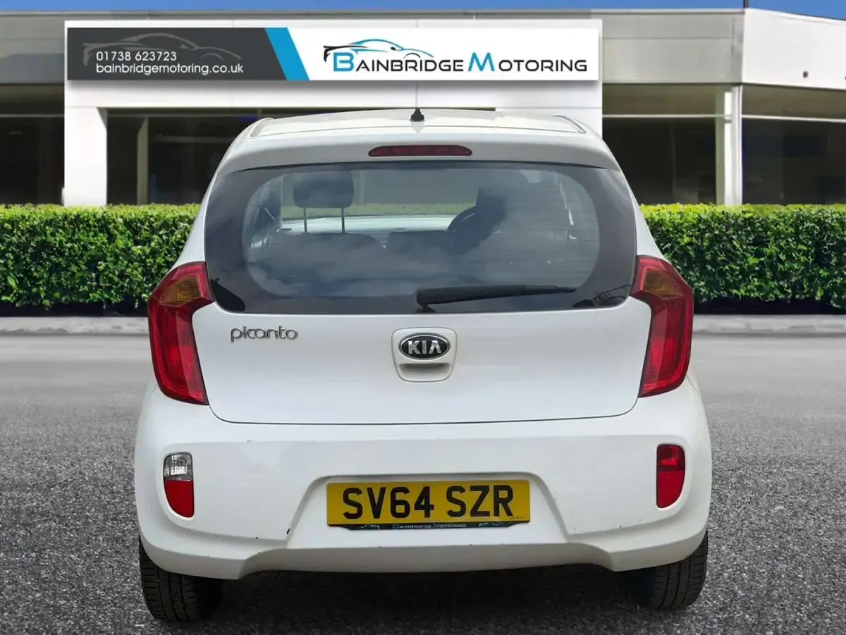 Used Kia Picanto 68 HP (50 kW) 2014 White Hatchback