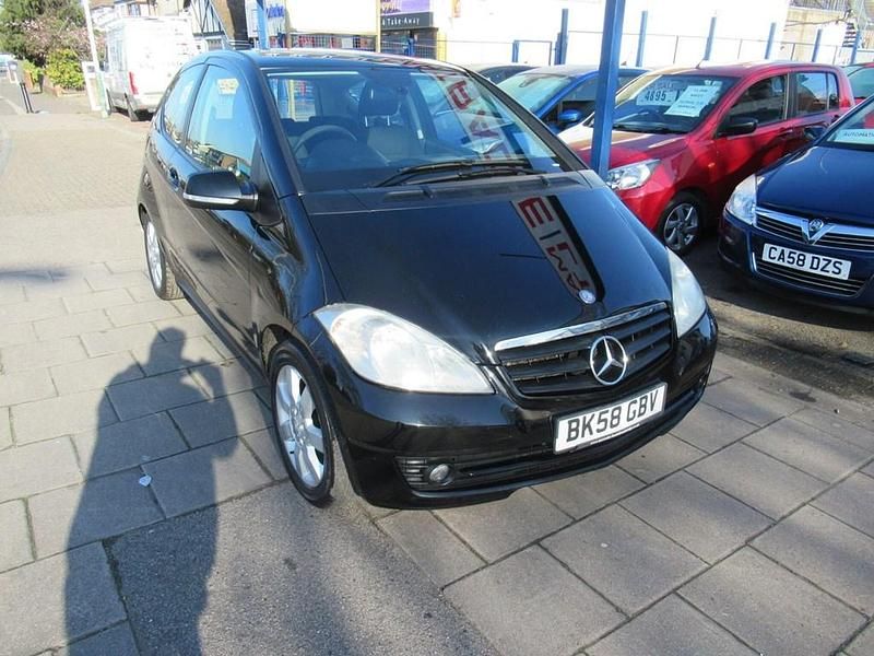 Begagnad Mercedes A150 Classic 95 HK (69 kW) 2008 Svart Halvkombi