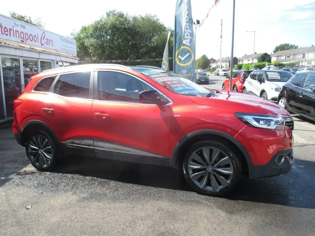 Used Renault Kadjar Signature 110 HP (80 kW) 2016 Red SUV