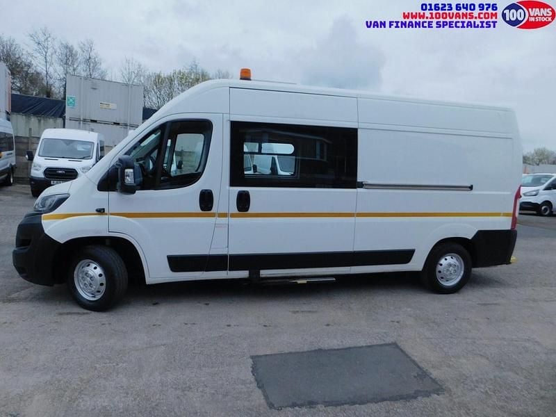 Used Peugeot Boxer 140 HP (102 kW) 2021 White Van