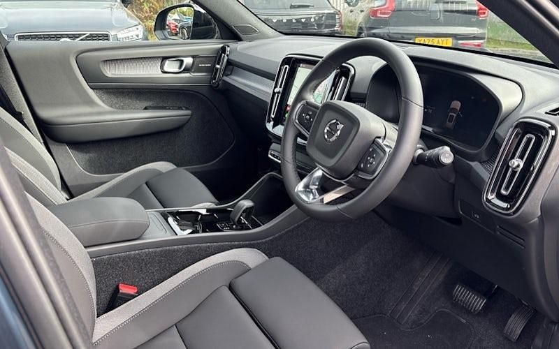 New Volvo EX40 Ultra 185 kW (252 HP) 2025 SUV