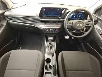 Używany Hyundai Bayon Advanced 100 KM (73 kW) 2024 Żółty SUV