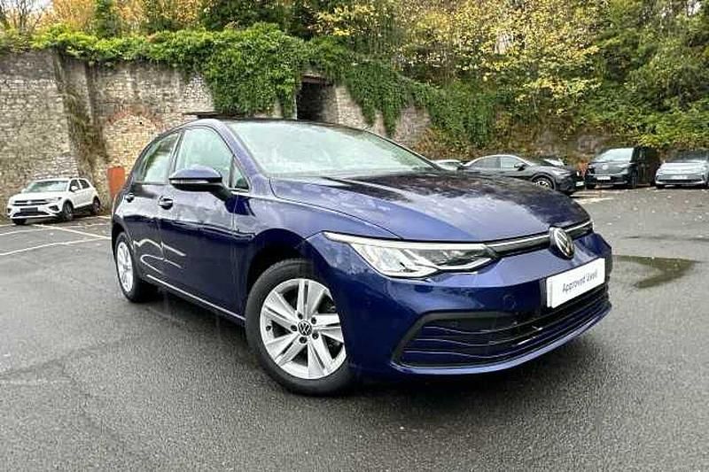 Used 2023 VW Golf VIII | £16,795 (Good price) - Image 1/4