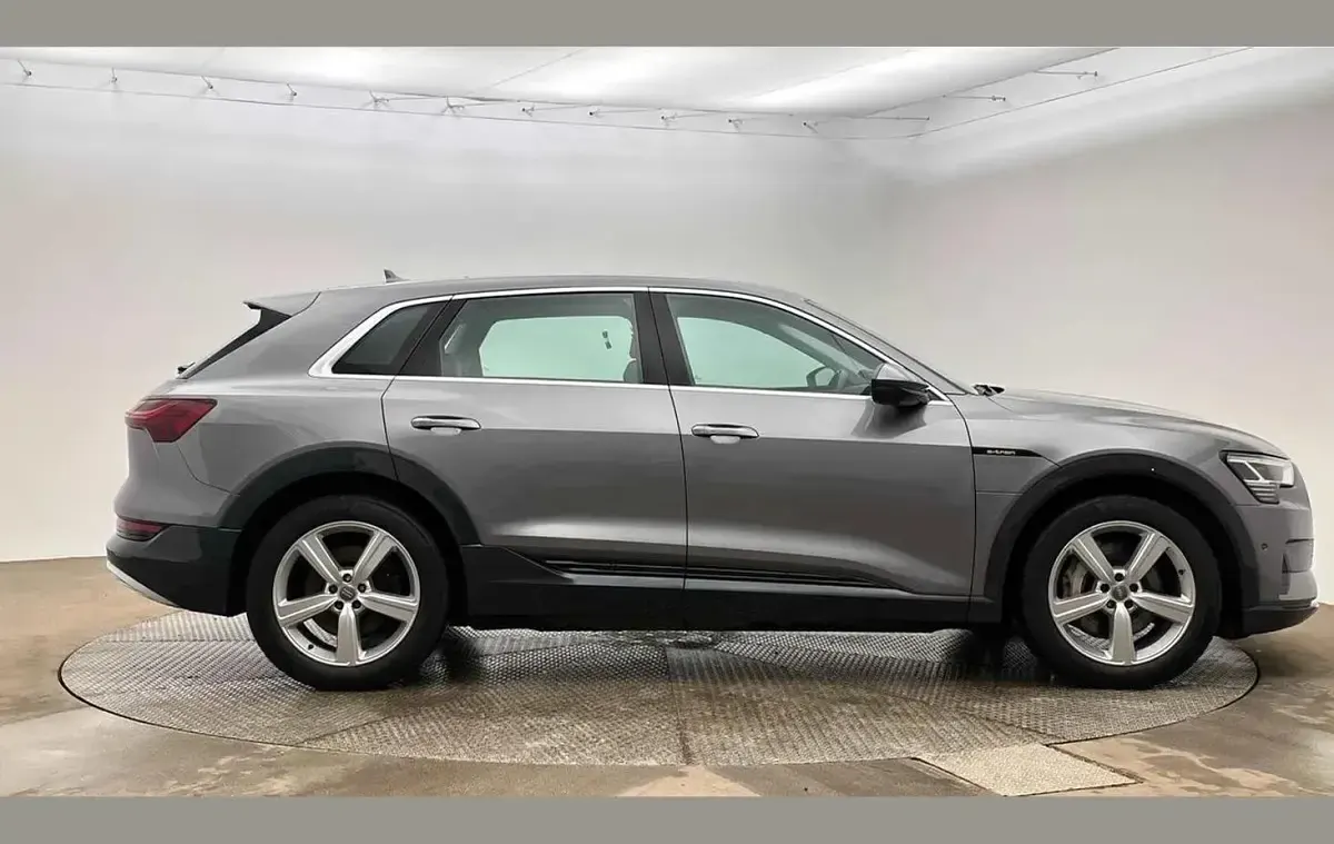 Used Audi e-tron Advanced 294 kW (401 HP) 2019 Grey SUV