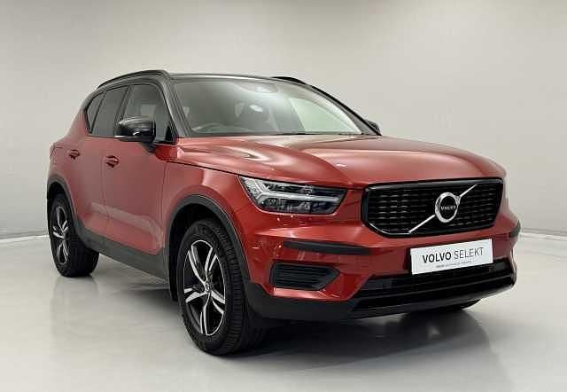 Used 2022 Volvo XC40 R-Design SUV | £23,495 (Fair price) - Image 1/4