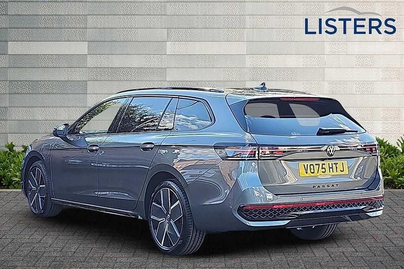 Used VW Passat Black Edition 204 HP (150 kW) 2025 Grey Estate