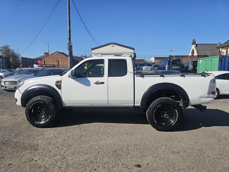 Used Ford Ranger XL 143 HP (105 kW) 2010 White Pickup