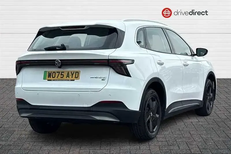 Used MG MG5 EV SE 169 kW (231 HP) 2026 White Estate