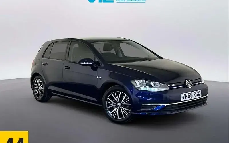 Używany VW Golf VII SE 131 KM (96 kW) 2018 Hatchback