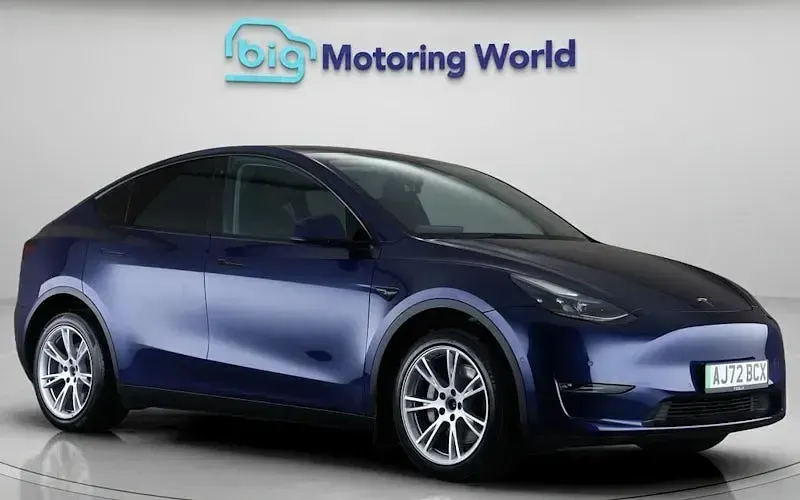 Używany Tesla Model Y Long Range AWD 286 kW (389 KM) 2025 SUV