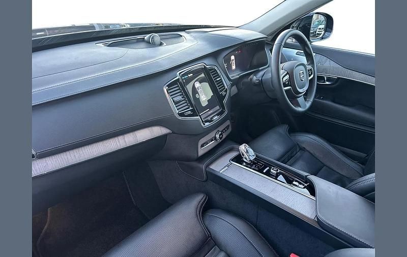 Used Volvo XC90 Ultra 247 HP (181 kW) 2024 Grey SUV