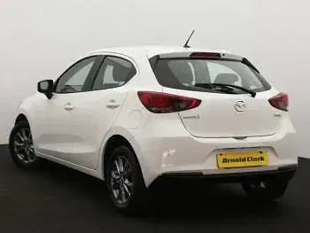 Used Mazda 2 90 HP (66 kW) 2021 White Hatchback