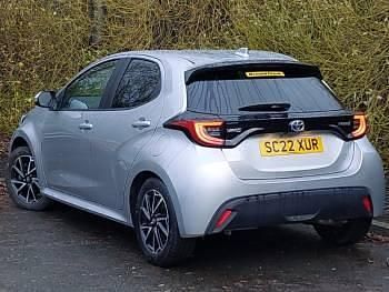 Used Toyota Yaris Design 116 HP (85 kW) 2022 Silver Hatchback