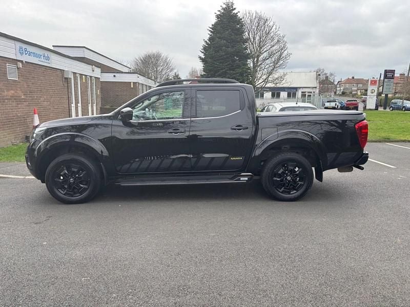 Used Nissan Navara N-Guard 190 HP (139 kW) 2019 Black Pickup