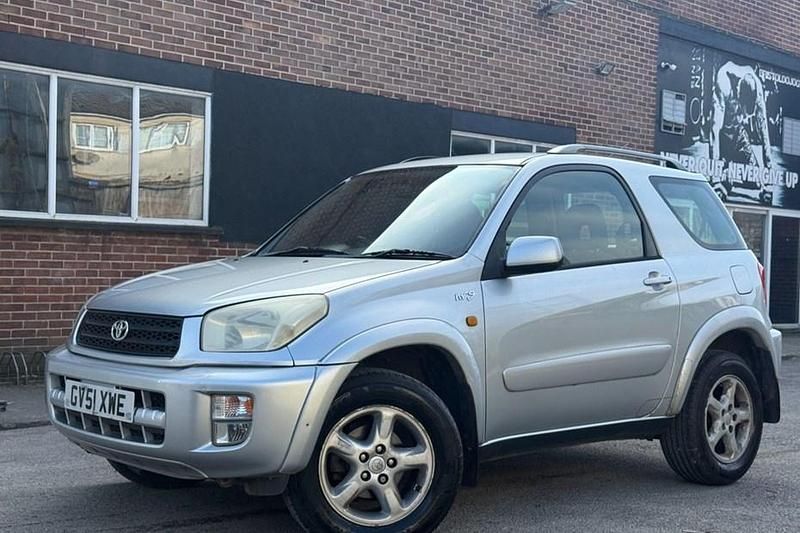 Used Toyota RAV4 2002 Silver SUV