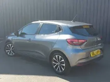 Używany Renault Clio V Evolution 145 KM (106 kW) 2023 Szary Hatchback