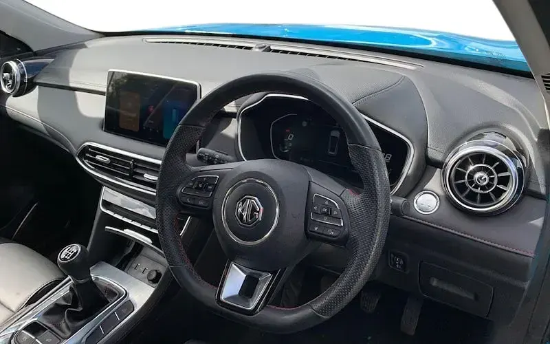 Used MG HS SE 162 HP (119 kW) 2024 Blue SUV