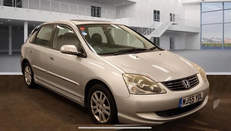 Silver Used 2005 Honda Civic Executive Hatchback | £2,500 (Fair price) - Image 1/4