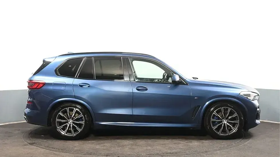 Used BMW X5 M Sport 261 HP (191 kW) 2019 Blue SUV