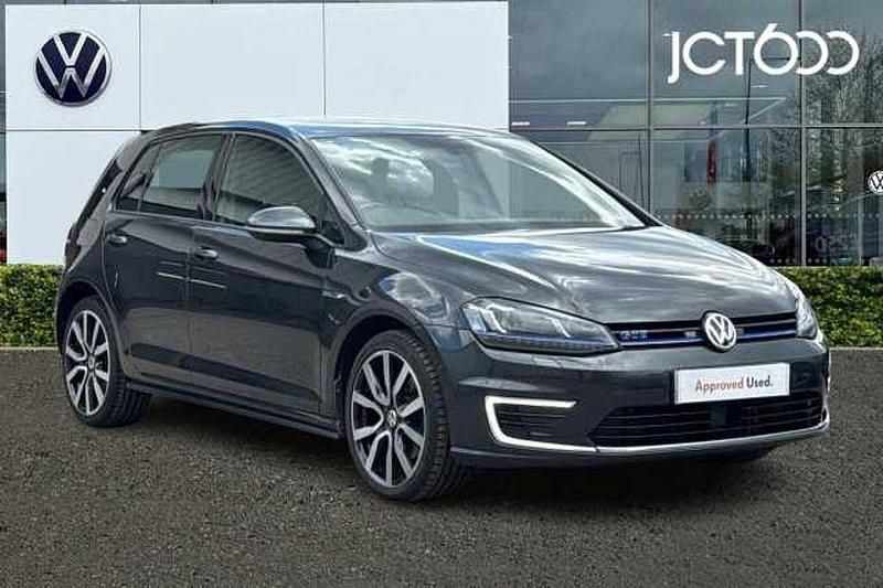 Used 2015 VW Golf VII GTE | £11,964 (A bit pricey) - Image 1/4