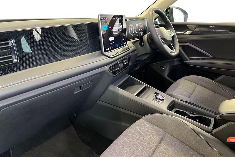 Used VW Tiguan Match 150 HP (110 kW) 2025 Cipressino green SUV