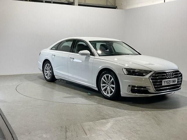 Used Audi A8 Advanced 286 HP (210 kW) 2019 White Sedan