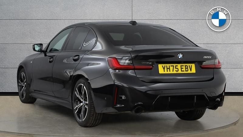 Begagnad BMW 320 M Sport 181 HK (133 kW) 2025 Svart Sedan