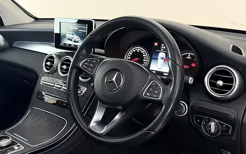 Used Mercedes GLC220 Premium 170 HP (125 kW) 2019 SUV