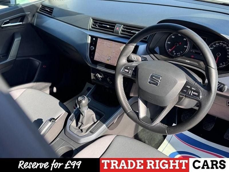 Used Seat Arona SE Technology 95 HP (69 kW) 2020 White SUV