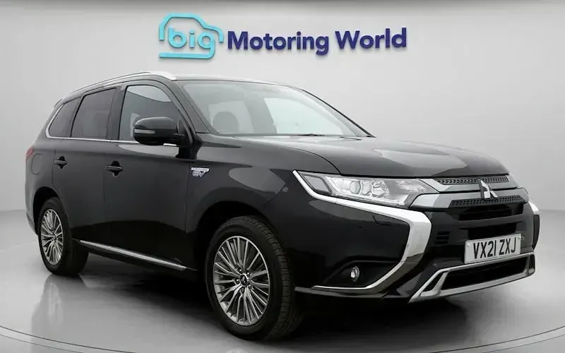 Used Mitsubishi Outlander P-HEV 224 HP (164 kW) 2020 Estate