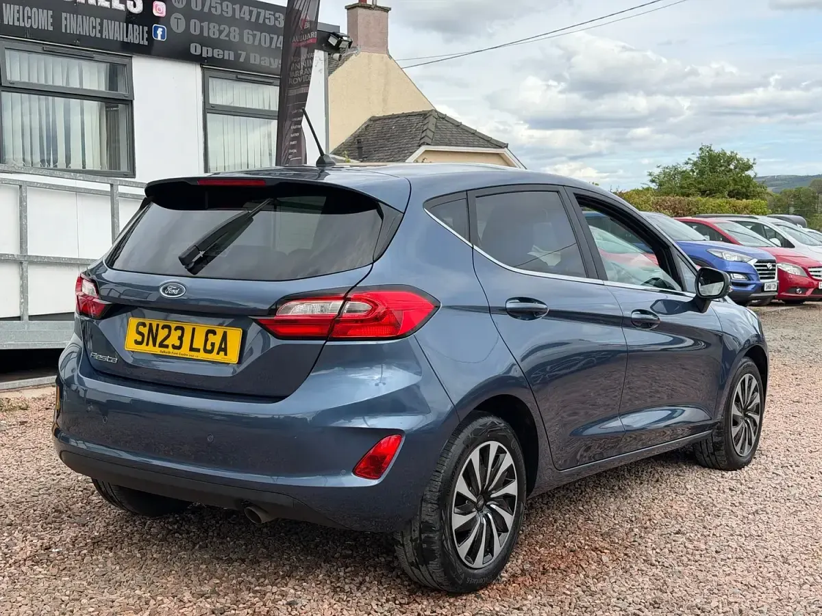 Used Ford Fiesta Titanium 100 HP (73 kW) 2023 Blue Hatchback