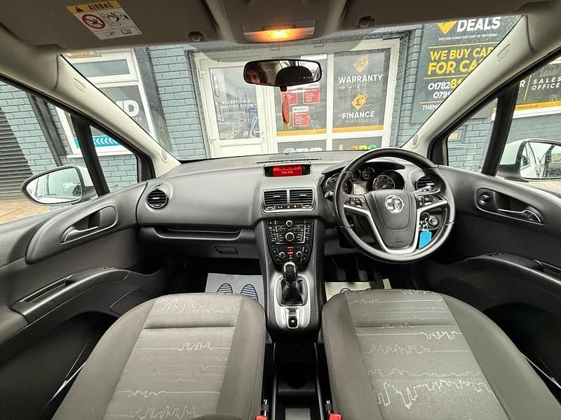 Used Vauxhall Meriva 2017 White MPV