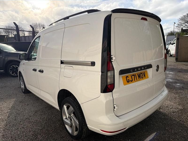 Used VW Caddy S 102 HP (75 kW) 2021 White MPV