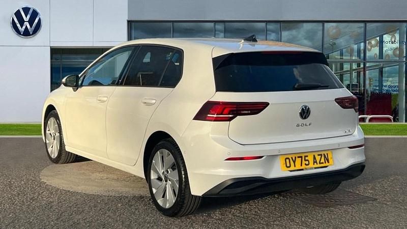 Used VW Golf VIII Match 150 HP (110 kW) 2025 Oryx white premium motherofpearl Hatchback