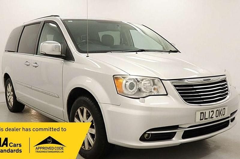 Silver Used 2012 Chrysler Grand Voyager Limited MPV | £8,995 (Good price) - Image 1/1
