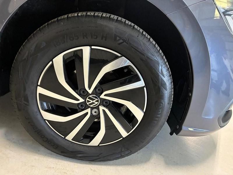 Begagnad VW Polo S 2024 Grå Halvkombi