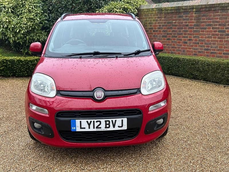 Used Fiat Panda Lounge 69 HP (50 kW) 2012 Red Hatchback