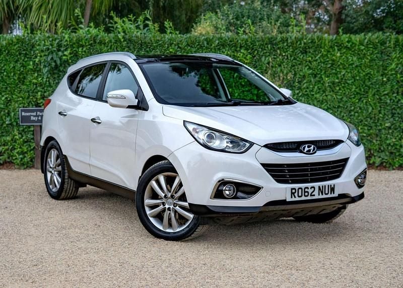 White Used 2012 Hyundai ix35 Premium SUV | £6,000 (Fair price) - Image 1/4