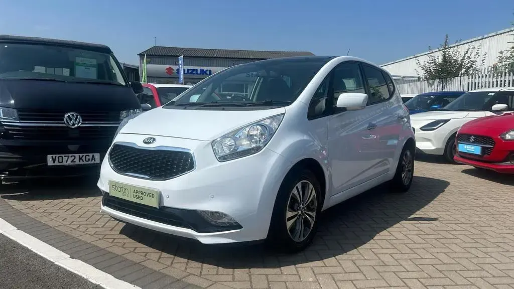 Used Kia Venga 123 HP (90 kW) 2017 White Hatchback