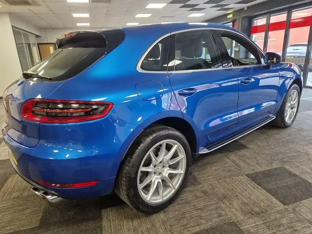 Begagnad Porsche Macan 340 HK (250 kW) 2017 Blå SUV