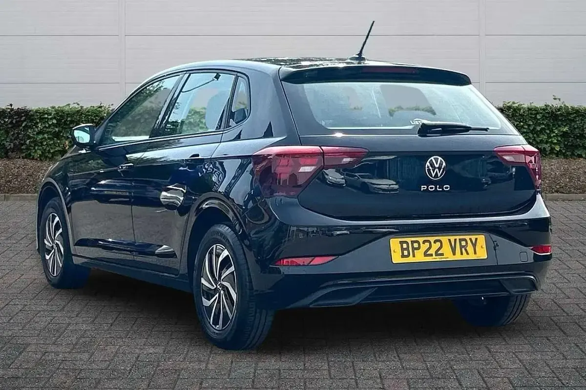 Used VW Polo Life 95 HP (69 kW) 2022 Black Hatchback