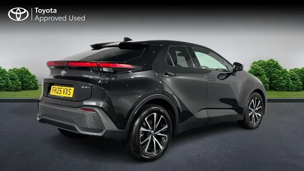 Used Toyota C-HR Design 140 HP (102 kW) 2025 Black SUV
