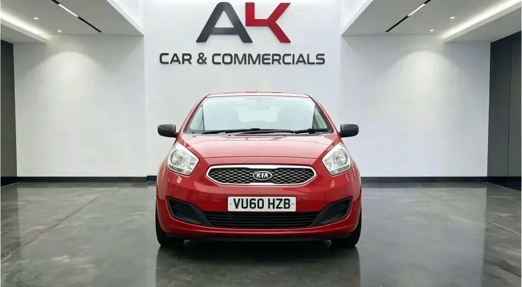 Used Kia Venga 89 HP (65 kW) 2010 Red Hatchback